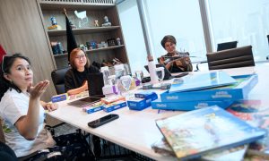 Wamenekraf Audiensi Bersama Guru Bumi, Dorong Aktivasi Distribusi Buku dan Permainan Anak