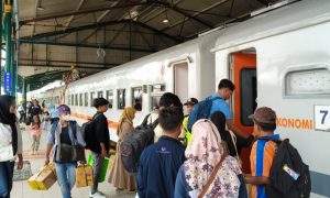 Libur Idul Adha 1447 H, Penumpang Mulai Padati Stasiun Daop 7 Madiun IMG_20260526_153412