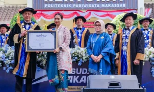Dari Kampus ke Industri, Wamenpar Titip Tiga Pesan untuk Lulusan Poltekpar Makassar Poltekpar Makassar1